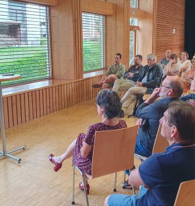 Réunion du GLO en août 2024 à Sixt-Fer-à-Cheval (présentation du récit de territoire par Michael Meynet).